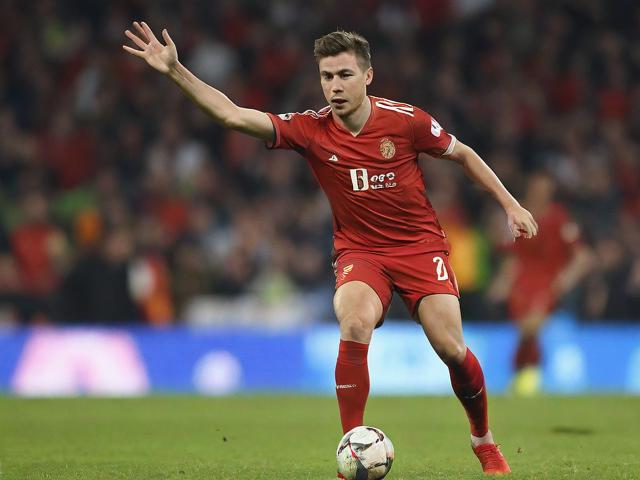 九游体育官网_ 德甲争夺，球迷热烈讨论，9游游戏中心官方网站