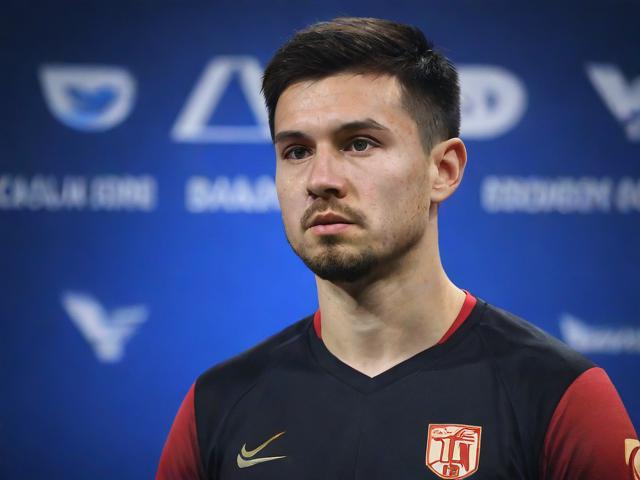 九游官网_ S赛历史回顾:历届冠军的战术特点与时代印记,s9msi赛制