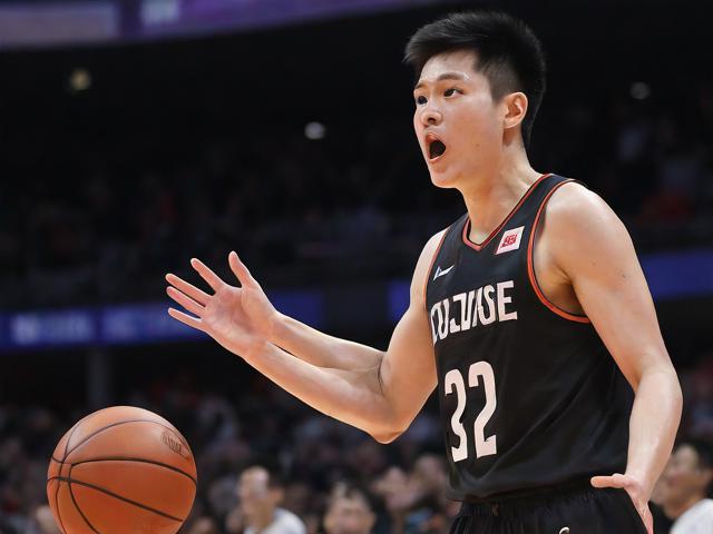 jiuyou.com_ CBA联赛多场焦点战精彩纷呈，球迷叫好，cba对战