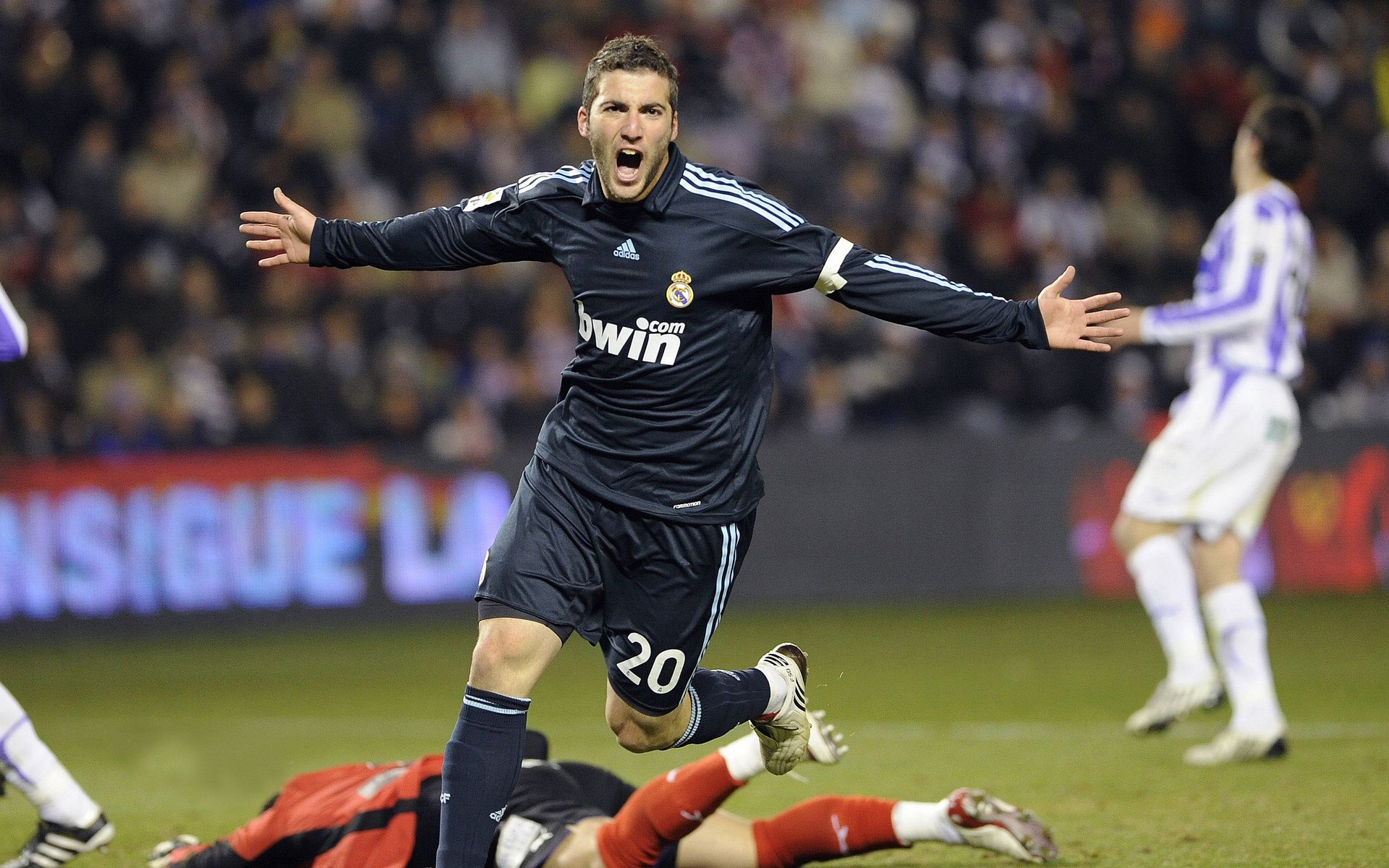 “未来之星：全国青少年足球技能大赛火热进行中”，世界足球未来之星